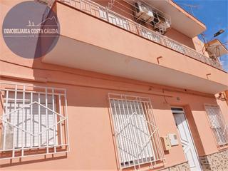 Casa aparellada en Calle san sebastin 2. Referencia 2756. casa independiente en el centro de guilas, per
