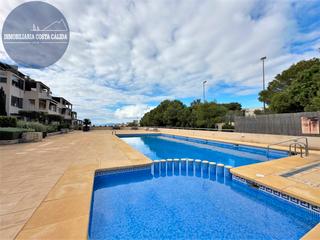 Pis en Calle eucalipto 4. Referencia 2800. piso en zona residencial, con piscina y parking