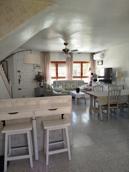 Foto cb60d23d-a3c9-4e70-9db5-e990a5c3dfd6. Casa adossada amb calefacció a Calabardina Águilas