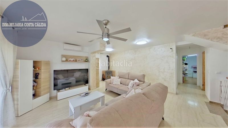 Foto 3f82ebef-3bd0-4aa6-b01a-0883fd1f6831. Casa aparellada amb xemeneia calefacció aparcament a Águilas