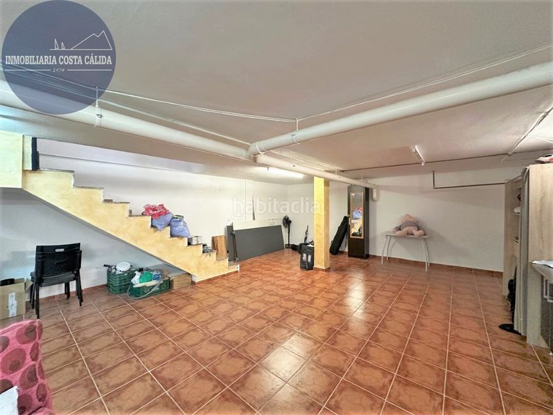 Foto 8ba04a9f-58d6-4af5-97e7-a6d8790480b2. Casa aparellada amb xemeneia calefacció aparcament a Águilas