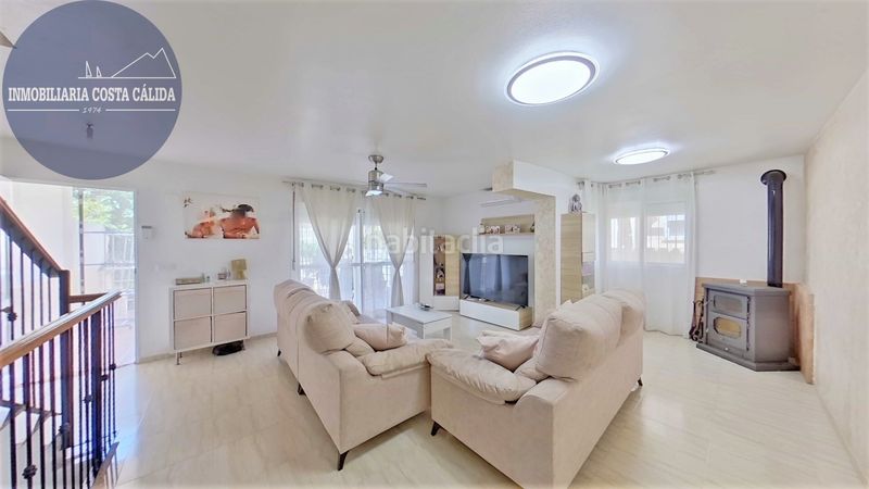 Foto b55f01d2-4799-4276-977e-2ab857d0f2db. Casa aparellada amb xemeneia calefacció aparcament a Águilas
