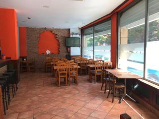 Local Comercial  Carrer de l'escorxador. Bar en funcionamiento, totalmente equipado en vilafranca, zona l