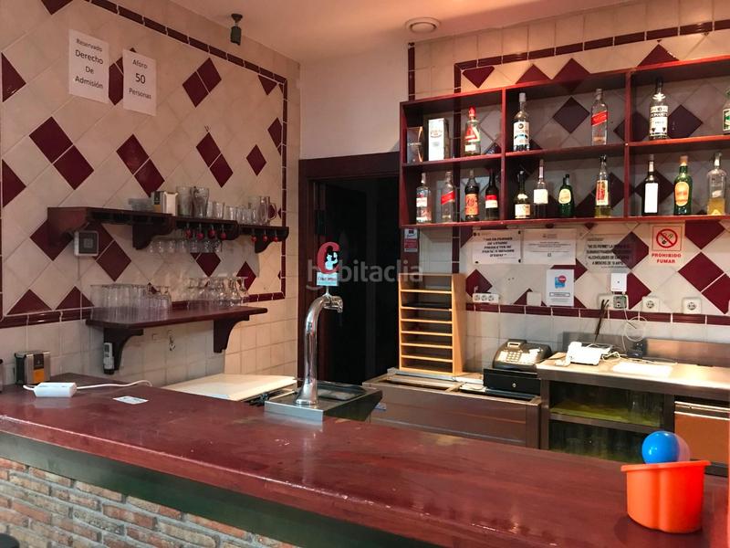 Foto babb2ea6-493f-4269-afbe-3a308a9a171b. Local comercial bar en funcionamiento, totalmente equipado en vilafranca, zona las clotas. en Vilafranca del Penedès