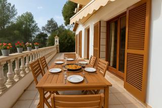 Chalet à Carrer abat escarré 40. Impresionante terraza con vista a zona verde. chalet en zona muy