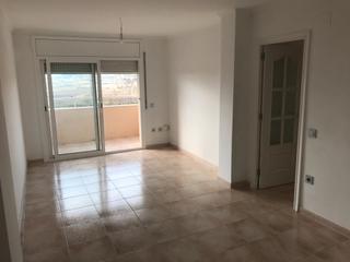 Pis a Carrer de guardiola 18. Inversores. piso de 2/3 dormitorios alquilado.