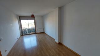 Pis  Carrer de santa llúcia 24. Piso en moja, a 2 km de vilafranca, de 2 dormitorios, 2 baños, t