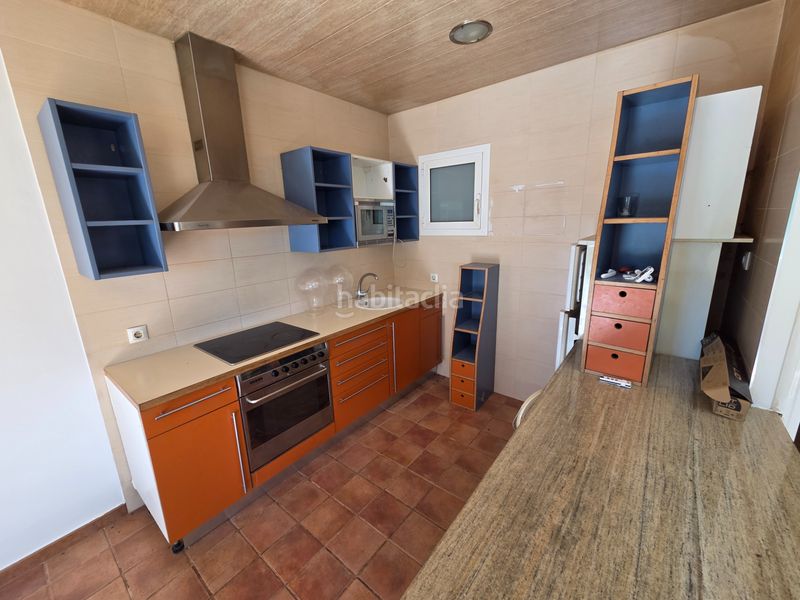 Foto ad6c4f5d-523f-42a5-8343-19424142dfd7. Casa adossada a Mediona