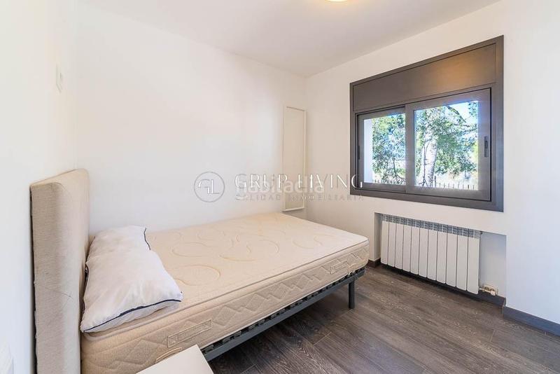 Foto 675b00f3-d27b-4eeb-a3ca-52b0178e02ad. Alquiler casa  en primera linea de mar en Barri de Mar Vilanova i la Geltrú