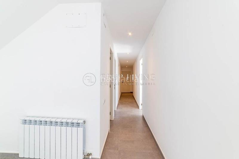 Foto 610e6e4f-2d4d-40eb-86c5-f5d41bc6c16f. Rent house with heating parking in Barri de Mar Vilanova i la Geltrú