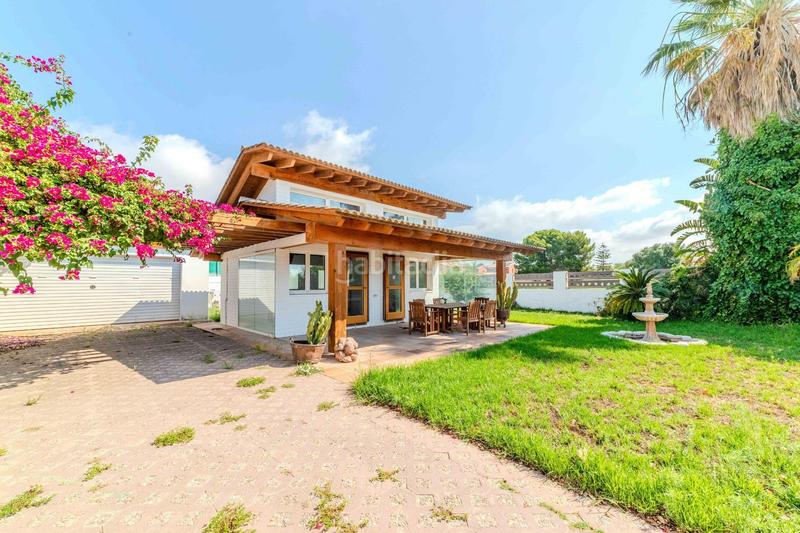 Foto 9009453c-67c8-4e14-8ff8-603399681c7e. Casa villa con piscina y jardín privado en Els Tallats - Mas Olivé Cambrils