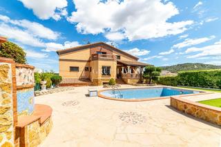 Location Maison à Olèrdola. Espléndida casa en entorno residencial de lujo en la plana rodon