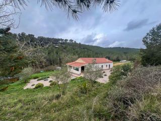 Casa a Torrelles de Foix. Espectacular casa en plena naturaleza en torelles de foix