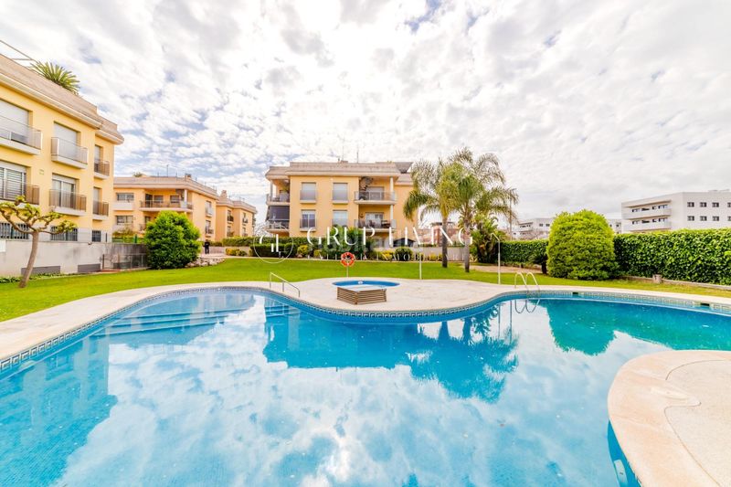 Foto 169a816e-4b8f-46de-a5a4-f579d5e81e56. Pis amb calefacció aparcament a Les Salines-Pla de Sant Pere Cubelles