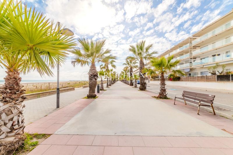 Foto 4d31cecd-f581-4eff-86f2-41a8b9db69ad. Pis amb calefacció aparcament a Les Salines-Pla de Sant Pere Cubelles