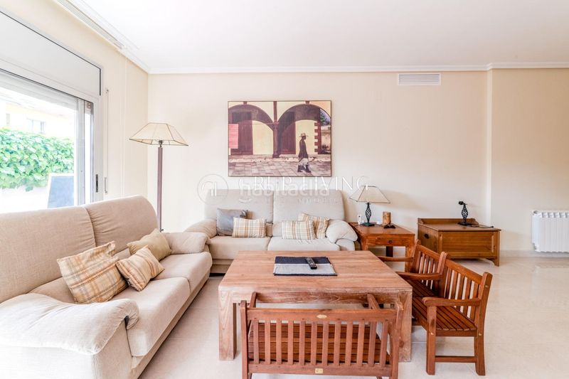 Foto b24a1e72-861a-4706-8208-e9f564a321b6. Pis amb calefacció aparcament a Les Salines-Pla de Sant Pere Cubelles