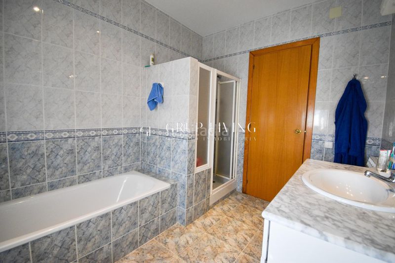 Foto 208544f8-5e2b-4776-99b9-3922307b3abc. Casa amb calefacció aparcament a Levantina - Montgavina - Quintmar Sitges