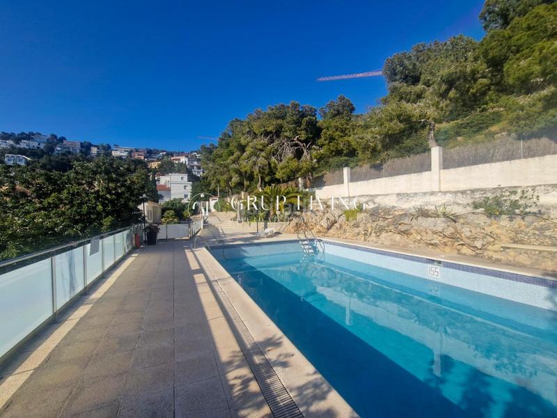 Foto 2221d636-2988-4e06-9c35-8602d7cab597. Location maison avec chauffage parking piscine dans Sitges