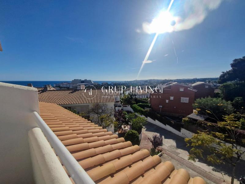 Foto 30a215bf-9d86-488a-bce0-f846398ce301. Location maison avec chauffage parking piscine dans Sitges