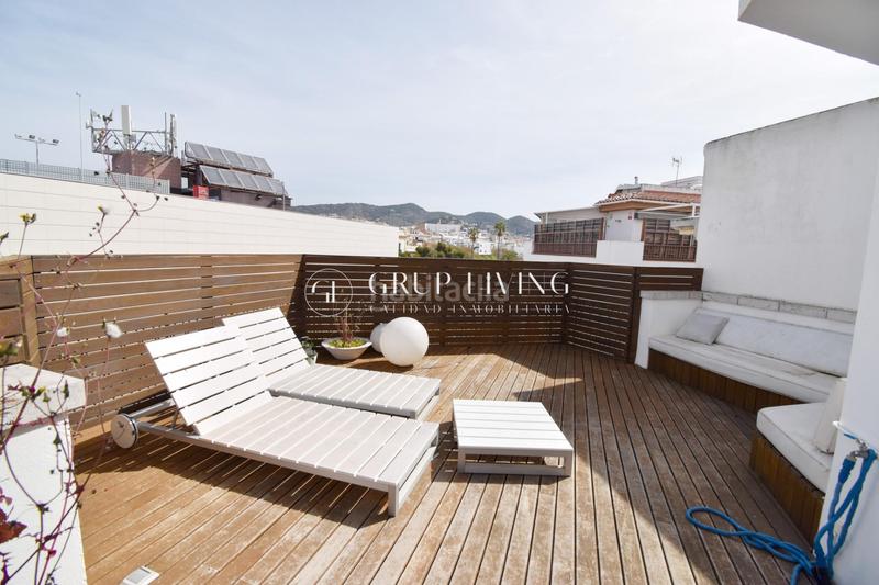 Foto 0e2dda94-a9f8-417d-a019-413e98308e48. Alquiler piso atico duplex en el centro en Centre Sitges