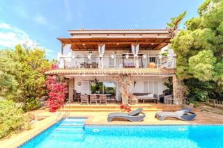 Casa a Vallpineda-Santa Brbara. Majestuosa casa a 4 vientos con vistas al mar