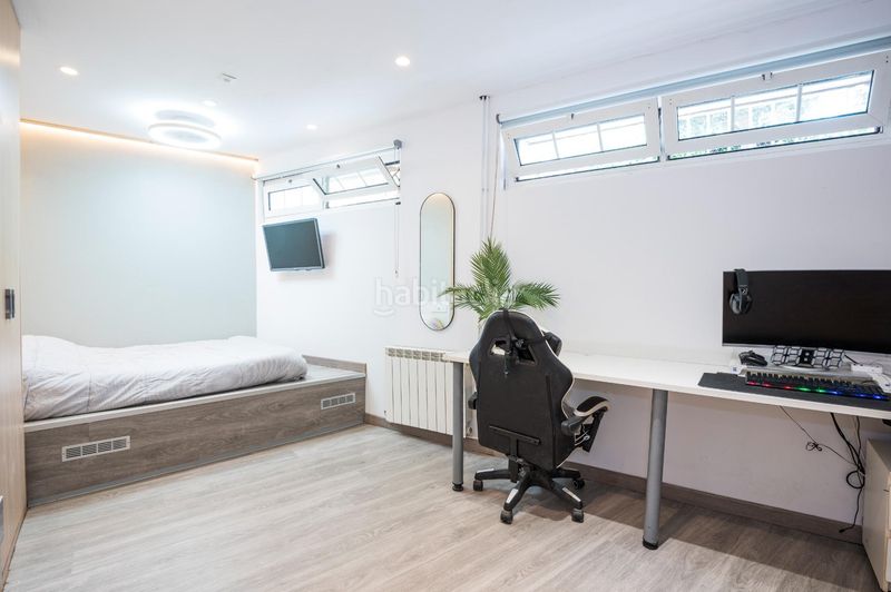 Foto 7dbf23e4-add2-422a-a0df-9fccdea84560. Pis amb calefacció aparcament piscina a Can Girona - Terramar - Vinyet Sitges