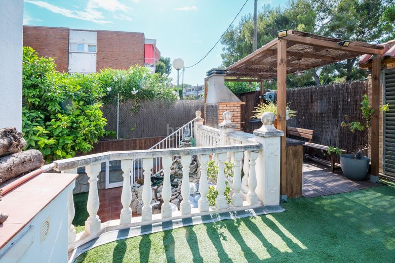 Foto cfaede8d-b8f3-4787-9c6e-6dc81d7291c9. Pis amb calefacció aparcament piscina a Can Girona - Terramar - Vinyet Sitges