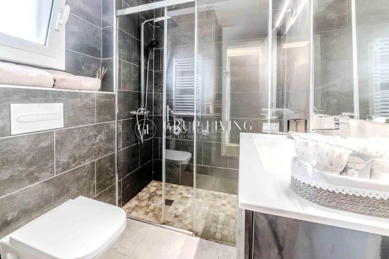 Foto 64d09e8f-53ae-4475-8752-da7464f2123d. Piso planta baja con jardín en la zona del vinyet en Sitges