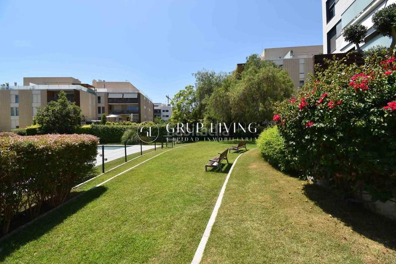 Foto 7fd81b05-e0d3-4c14-a266-11ef212e6975. Piso amplitud, luz y ubicación inmejorable en La Plana Sitges