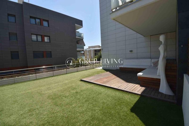Foto ca3cc75a-d4b7-4ac2-bd3e-9045e2c01c39. Piso amplitud, luz y ubicación inmejorable en La Plana Sitges