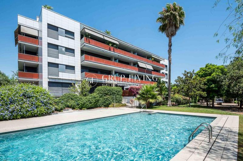 Foto c57b4c3d-e35e-4ef2-8384-c96a1d381639. Piso un piso único en la exclusiva zona de La Plana en Sitges