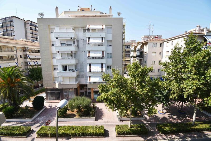 Foto 9706405b-a162-4f34-aa1a-9e2e8763e3c8. Piso  con encanto y mucha luz en finca señorial del 1927 en Sitges