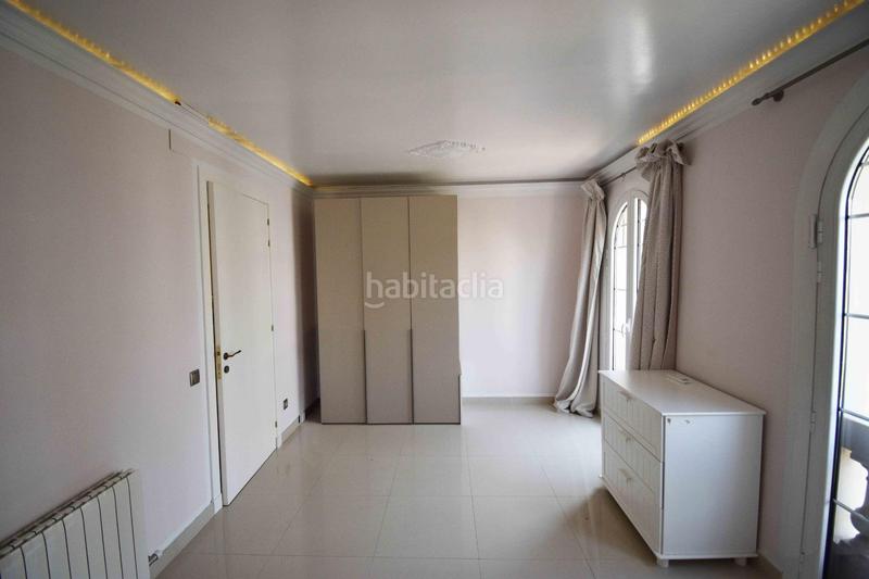 Foto c05acddb-7b28-4b00-a1bc-6bae8fae5080. Piso  con encanto y mucha luz en finca señorial del 1927 en Sitges