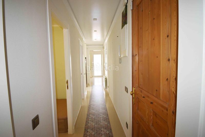 Foto cd80a21f-8cd8-4122-bd9c-8efd3c17b133. Piso  con encanto y mucha luz en finca señorial del 1927 en Sitges
