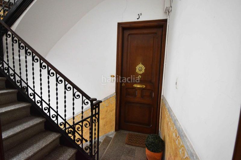 Foto d7796261-cb8c-448b-a100-019cfd6d905b. Piso  con encanto y mucha luz en finca señorial del 1927 en Sitges