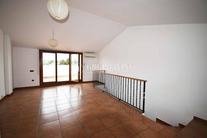 Foto 0e38895e-61ca-4673-9286-4cdc1daeeb4d. Lloguer casa amb calefacció aparcament piscina a Sant Pere de Ribes