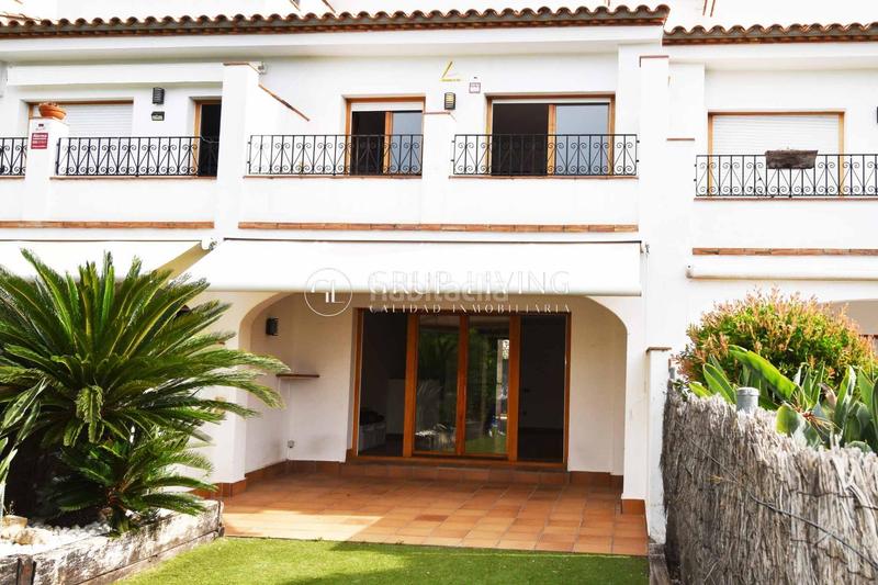 Foto 31c73f25-98ca-4208-9652-98b570eb11e8. Rent house with heating parking pool in Centre Sant Pere de Ribes