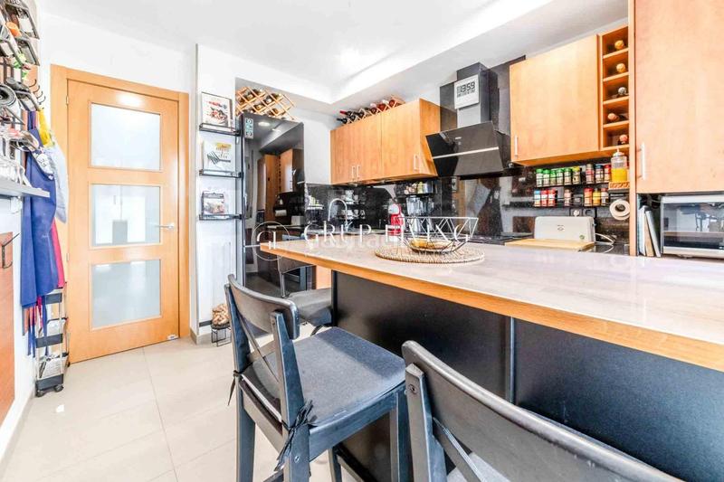 Foto ba9c0a40-e57a-4d16-bc43-436f53752b93. Etagenwohnung mit heizung parking in Cabanyes (Les)