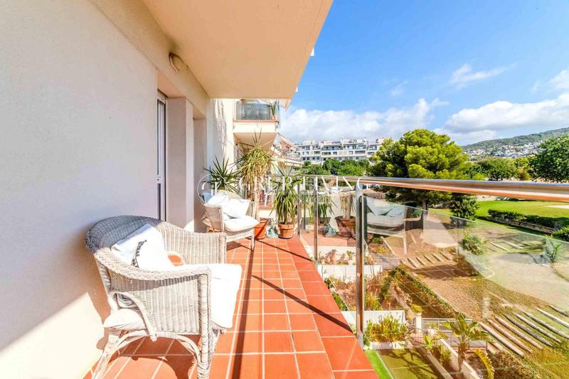 Foto 5a5be9de-d043-48a5-8b7a-a3abcdbe80df. Piso ático dúplex con espectaculares vistas al mar y en Sitges