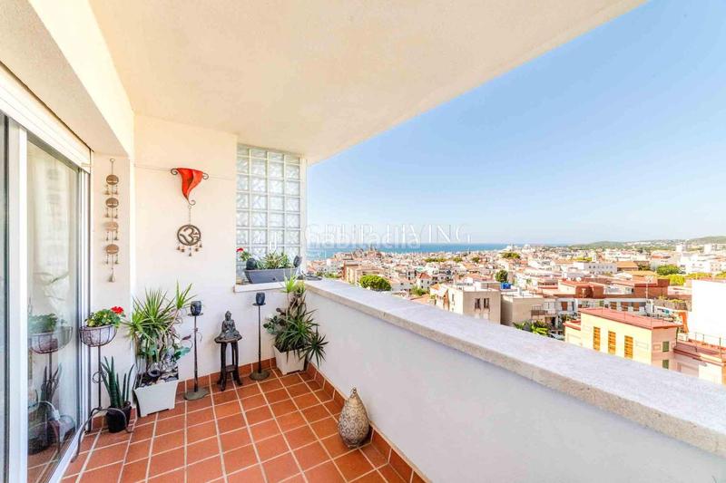 Foto c8157a2c-8a19-46be-a1cc-9acf967da9ea. Piso ático dúplex con espectaculares vistas al mar y en Sitges
