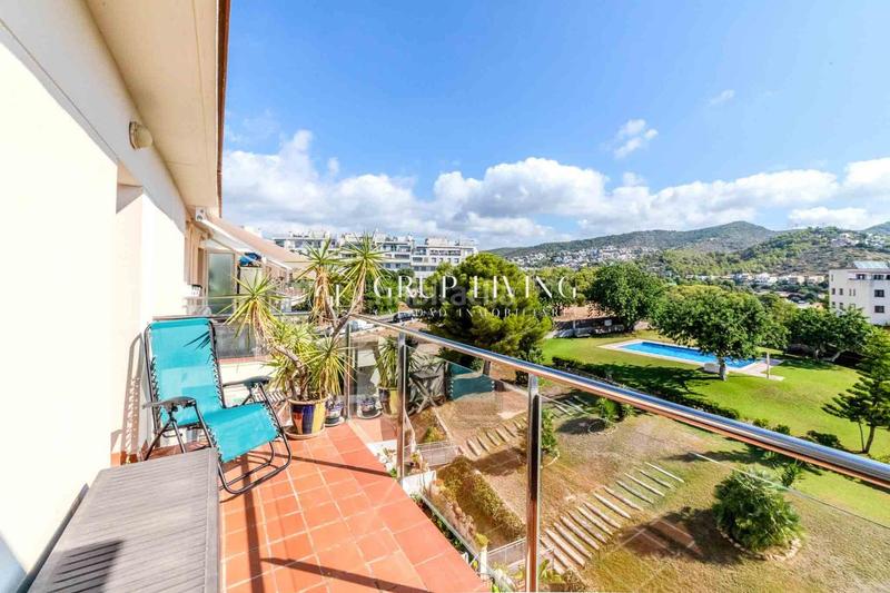 Foto e72a8c76-f130-4383-8627-8fb2eb69e6a1. Piso ático dúplex con espectaculares vistas al mar y en Sitges
