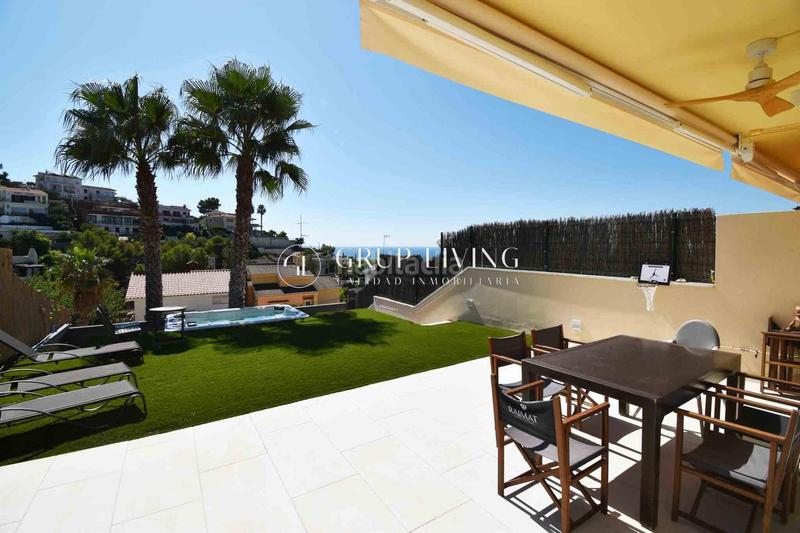 Foto 83c5a4b6-4378-4c01-a9f7-a358aeac1f22. Alquiler casa  unifamiliar con piscina comunitaria y vistas al mar en Sitges