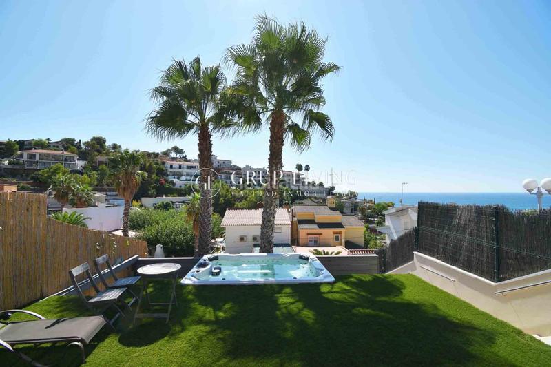 Foto 18c22aa3-6ecc-43ac-9ec3-4547482302ff. Lloguer casa amb aparcament piscina a Levantina - Montgavina - Quintmar Sitges