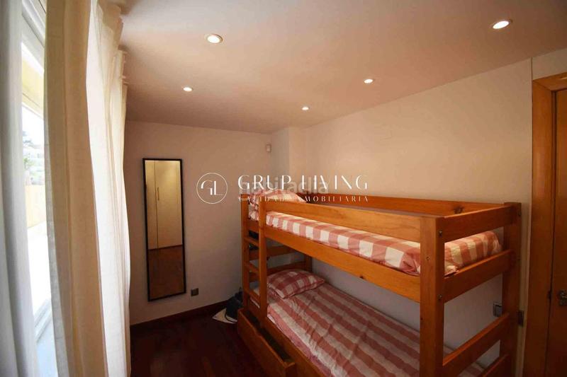 Foto 1b787eb4-ed27-4bf3-b9b4-f4ff86aee9e9. Lloguer casa amb aparcament piscina a Levantina - Montgavina - Quintmar Sitges