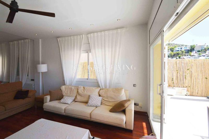 Foto 36e372a1-72f3-4bf3-a9e7-e6d5c417564d. Lloguer casa amb aparcament piscina a Levantina - Montgavina - Quintmar Sitges
