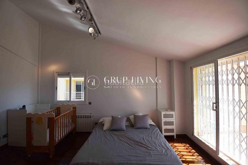Foto 55f3343a-2432-4a85-8325-91cb5542724a. Lloguer casa amb aparcament piscina a Levantina - Montgavina - Quintmar Sitges