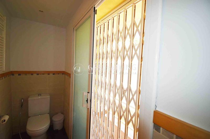 Foto 9e9d5d61-9034-40cd-9b87-5b74c73615fe. Lloguer casa amb aparcament piscina a Levantina - Montgavina - Quintmar Sitges