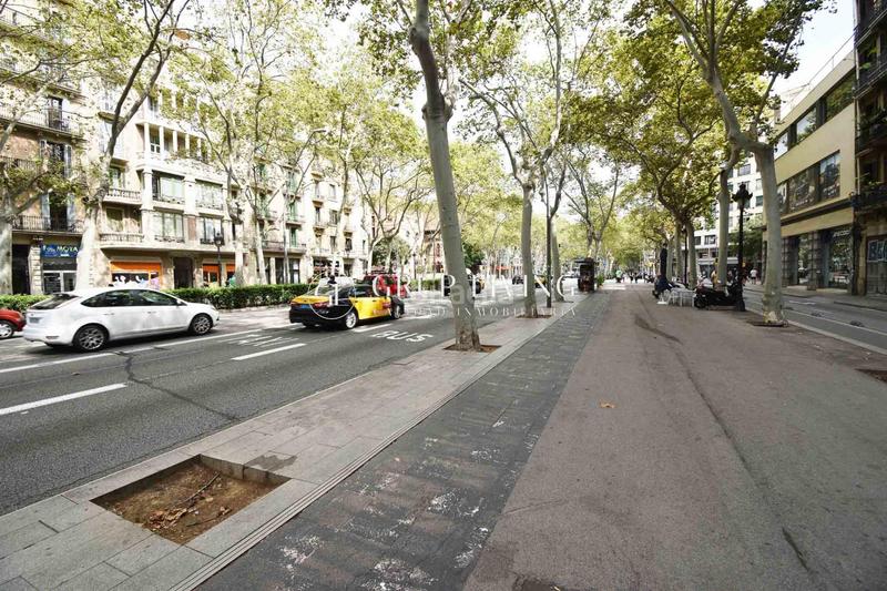 Foto dbc61395-3a36-47af-a664-0302168b3f14. Local comercial gran local en gran via cerca de plaza españa en Barcelona