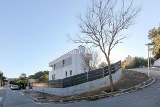 Casa a Mas Alba. Vivienda de diseño contemporáneo, inovación, confort y elegancia