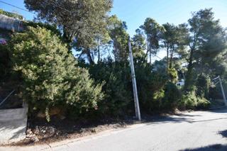 Terreno residencial en Olivella. Terreno a dos calles con vistas y buena orientación en mas mestr